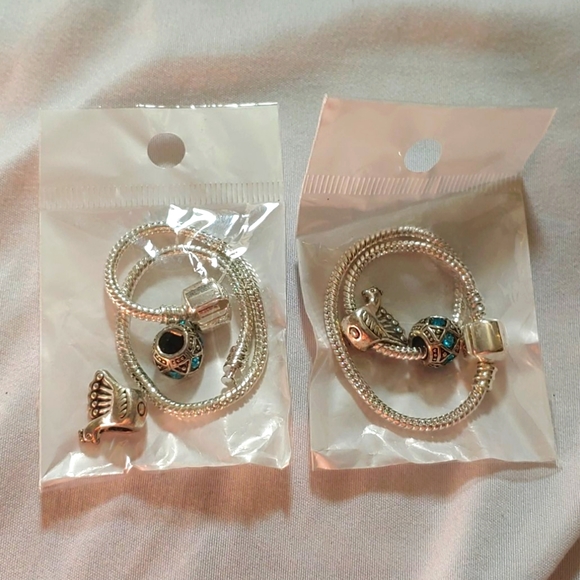 Silver Bracelet with 2 charms - Picture 5 of 5